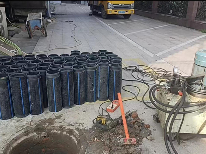 平乡PE置换管厂家 DN315置换管 非开挖管短管置换